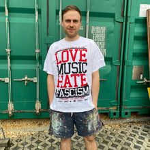 Laden Sie das Bild in den Galerie-Viewer, LMHF Shirt